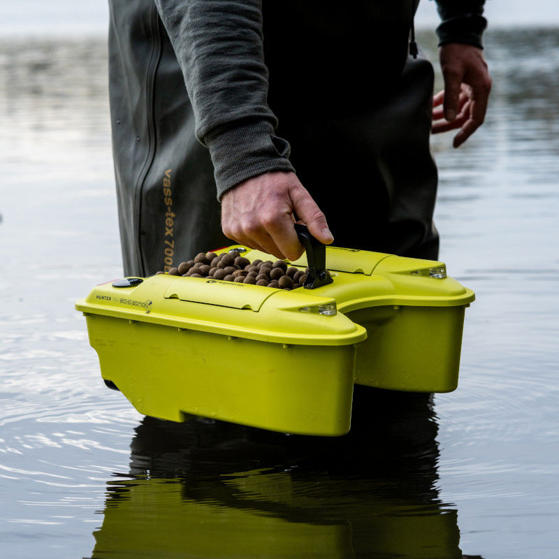 Ridge Monkey Hunter 750 Echo Edition Bait Boat Hi-Vis